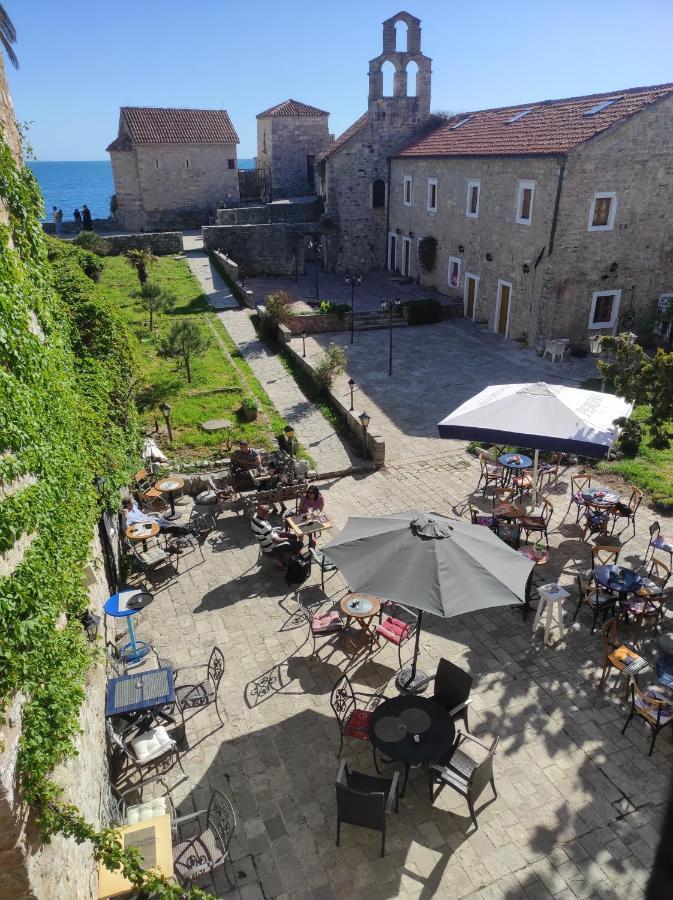 Freedom Hostel Budva Exterior photo